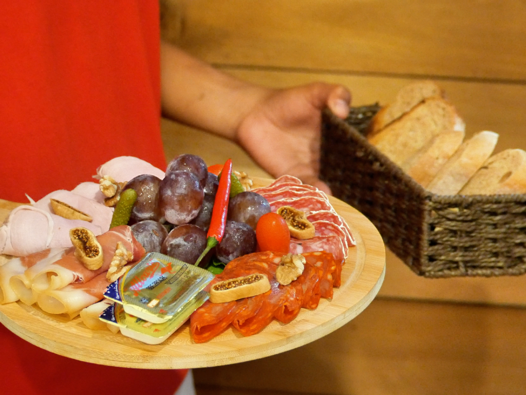 Patatas Bravas – Classic Spanish Tapas